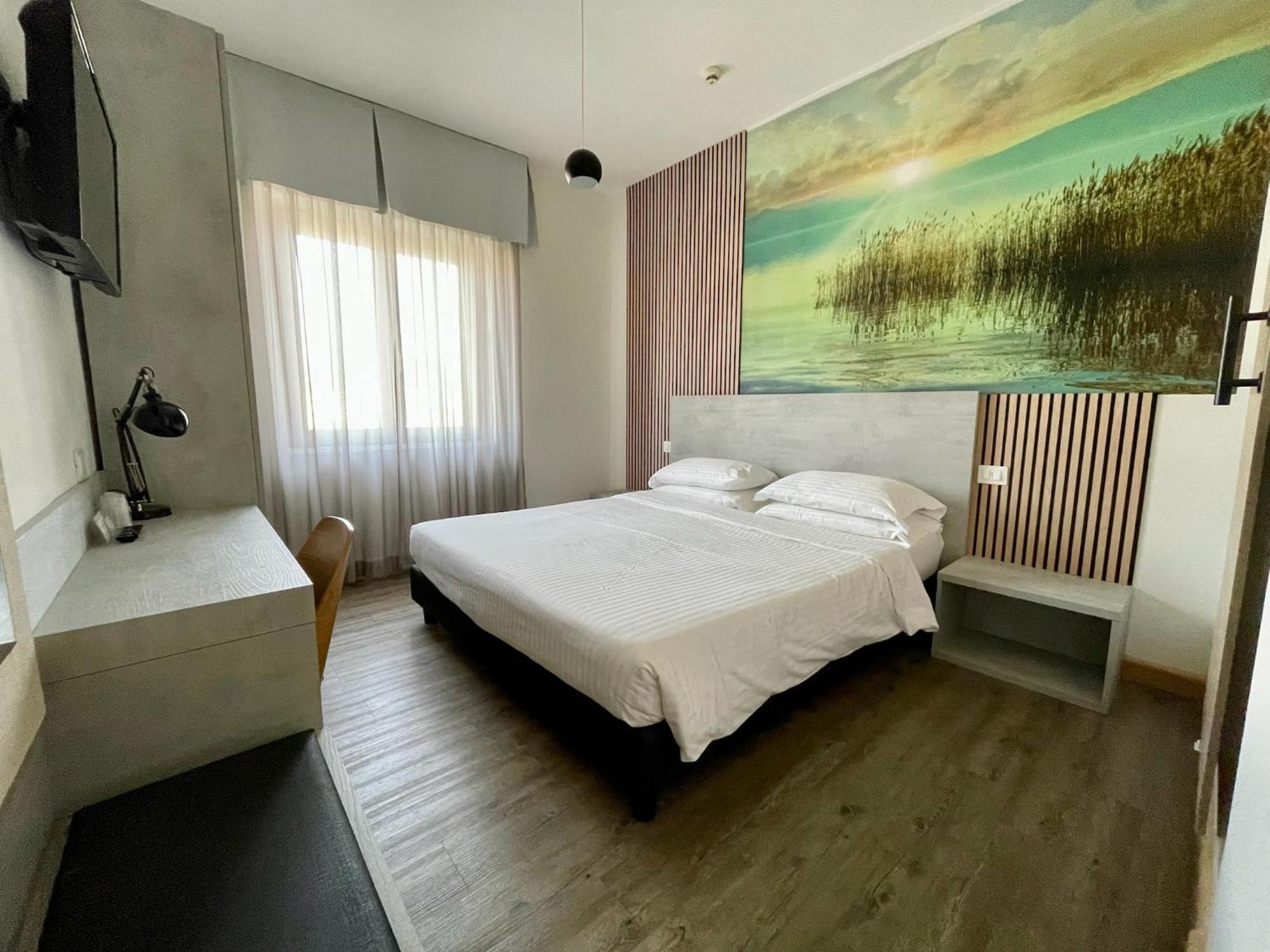 B City Hotel Bardolino Kültér fotó