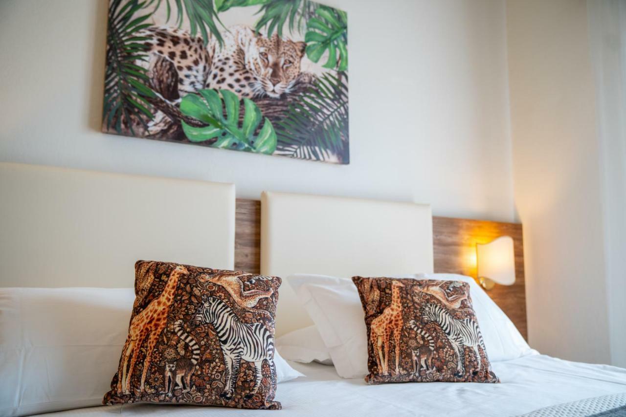 B City Hotel Bardolino Kültér fotó