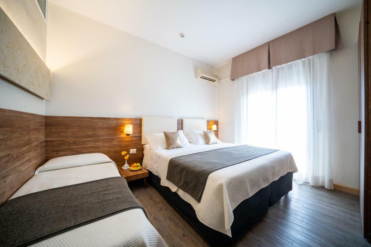 B City Hotel Bardolino Kültér fotó