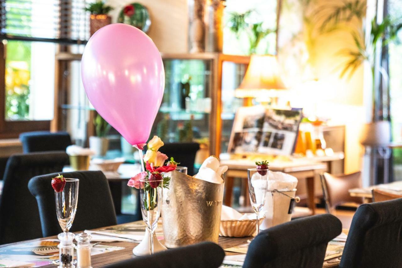 B City Hotel Bardolino Kültér fotó